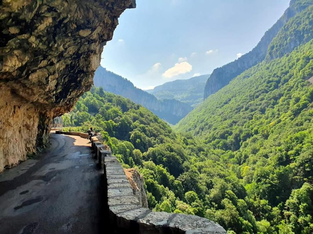 L'Echevine En Vercors Echevis Exteriör bild